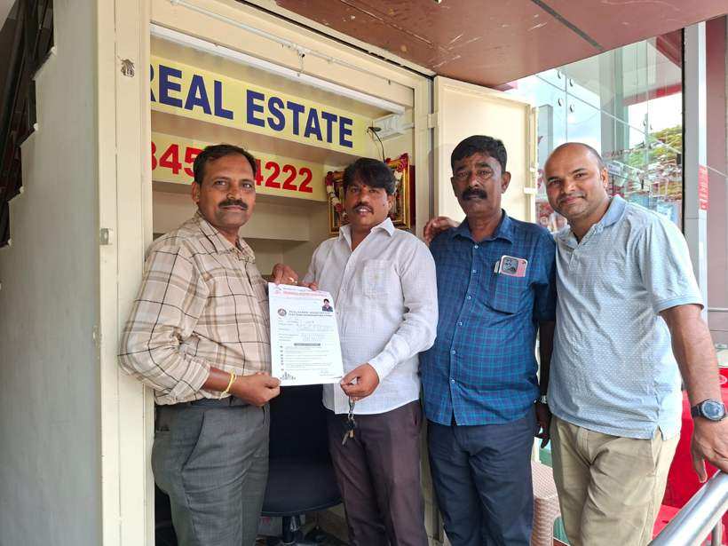 Members with certificates